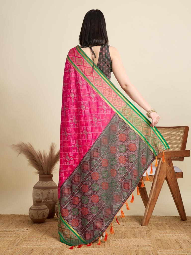 Women Pink Woven Saree with Green Zari Border