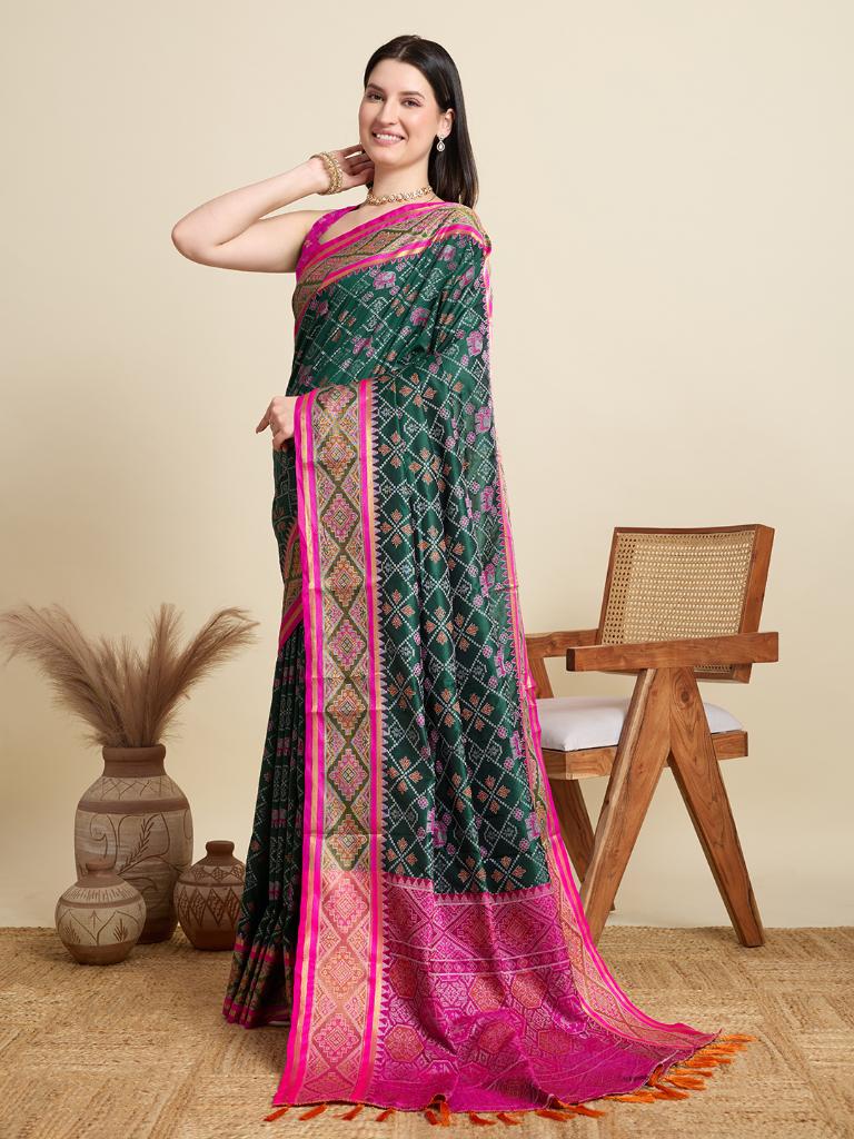 Women Green Woven Saree with Pink Zari Border
