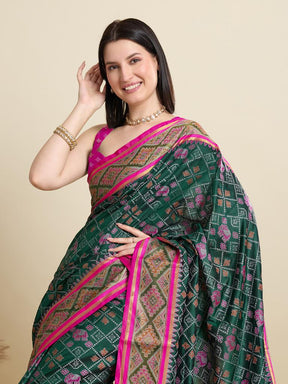Women Green Woven Saree with Pink Zari Border