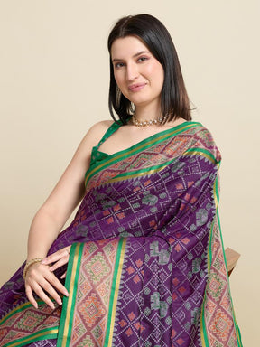 Women Purple Woven Saree with Green Zari Border