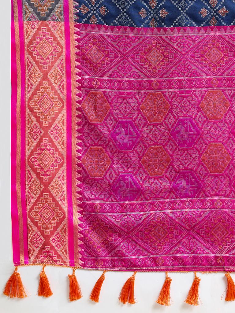 Women Navy Blue Woven Saree with Pink Zari Border