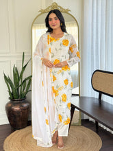 Women White Floral Printed Kurta Set with Dupatta & Pant