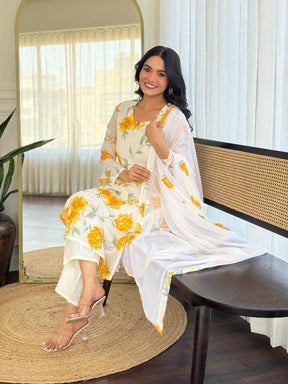 Women White Floral Printed Kurta Set with Dupatta & Pant