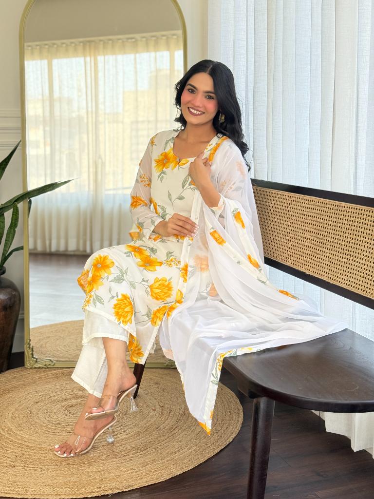 Women White Floral Printed Kurta Set with Dupatta & Pant