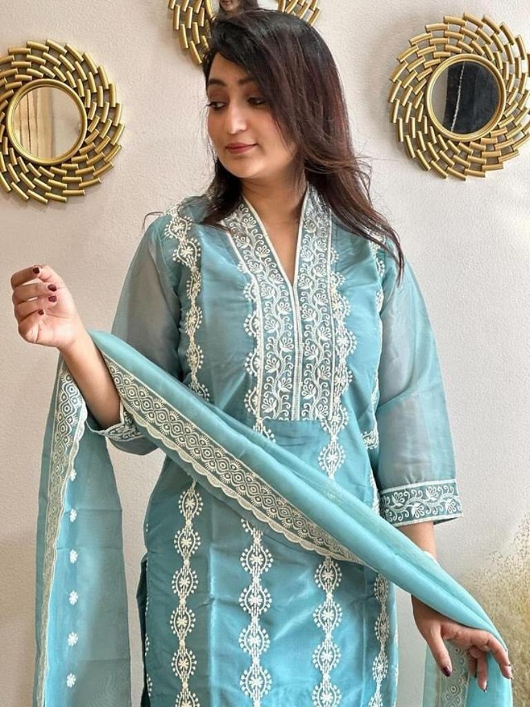 Women Teal Embroidered Kurta Set with Dupatta