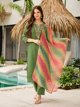 Women Green Kurta Pant Set with Printed Dupatta