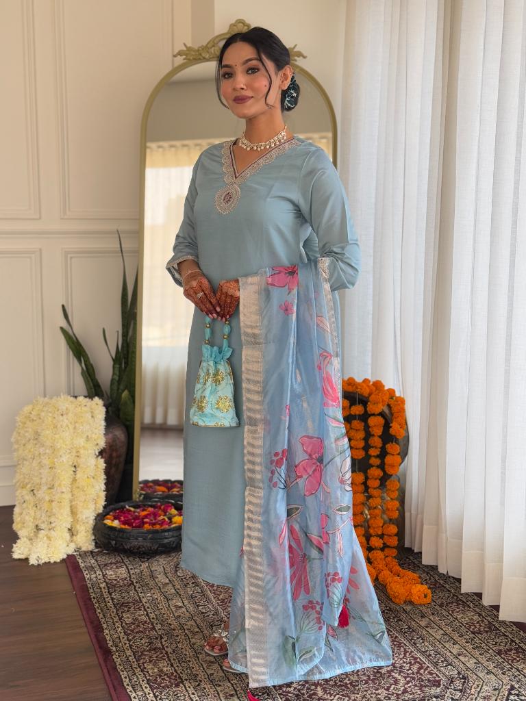 Women Light Blue Kurta Pant Set with Floral Organza Dupatta