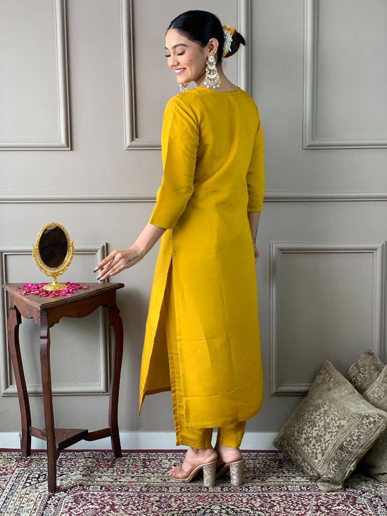 Women Mustard Yellow Kurta Pant Set with Floral Organza Dupatta