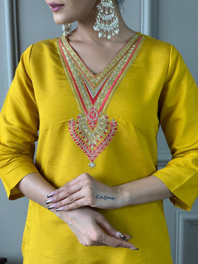 Women Mustard Yellow Kurta Pant Set with Floral Organza Dupatta