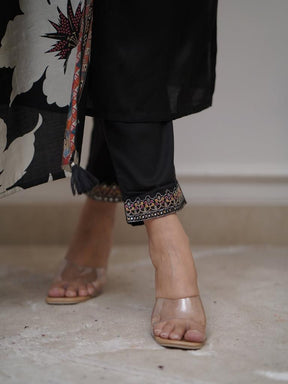 Women Black Kurta Pant Set with Printed Dupatta