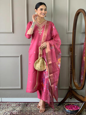 Women Rose Pink Embroidered Kurta Pant Set with Floral Organza Dupatta