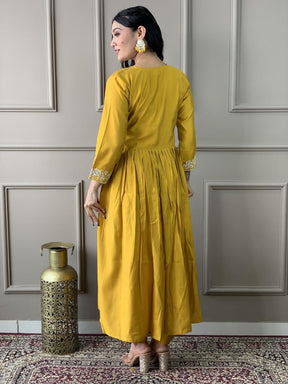 Women Mustard Yellow Embroidered Kurta Pant Set with Organza Dupatta