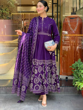 Women Purple Printed Anarkali Kurta Set with Dupatta