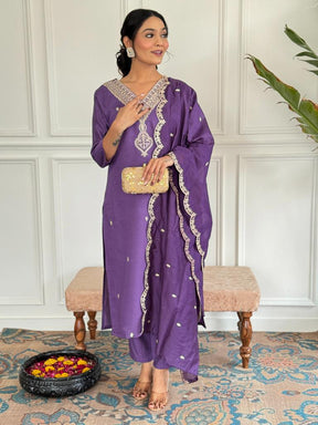 Women’s Purple Embroidered Kurta Set with Dupatta & Pants