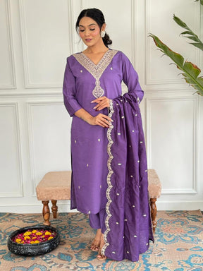 Women’s Purple Embroidered Kurta Set with Dupatta & Pants