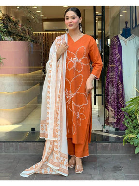 Women’s Orange Printed Kurta Set with Dupatta & Pants