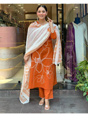 Women’s Orange Printed Kurta Set with Dupatta & Pants