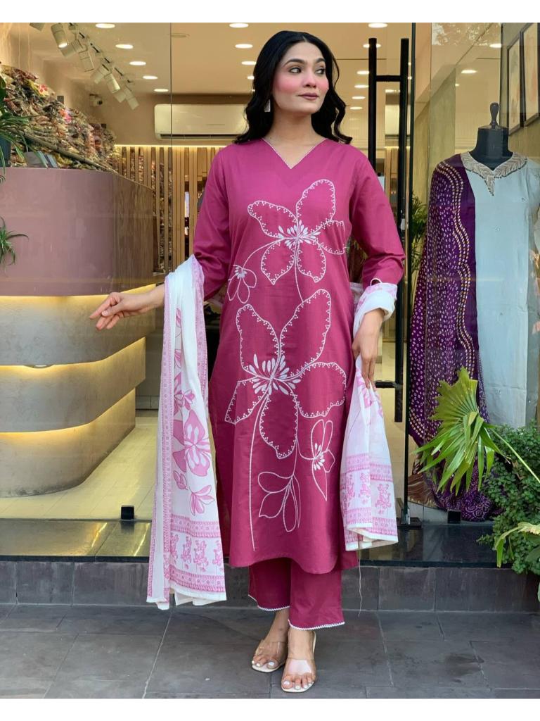 Women’s Pink Printed Kurta Set with Dupatta & Pants