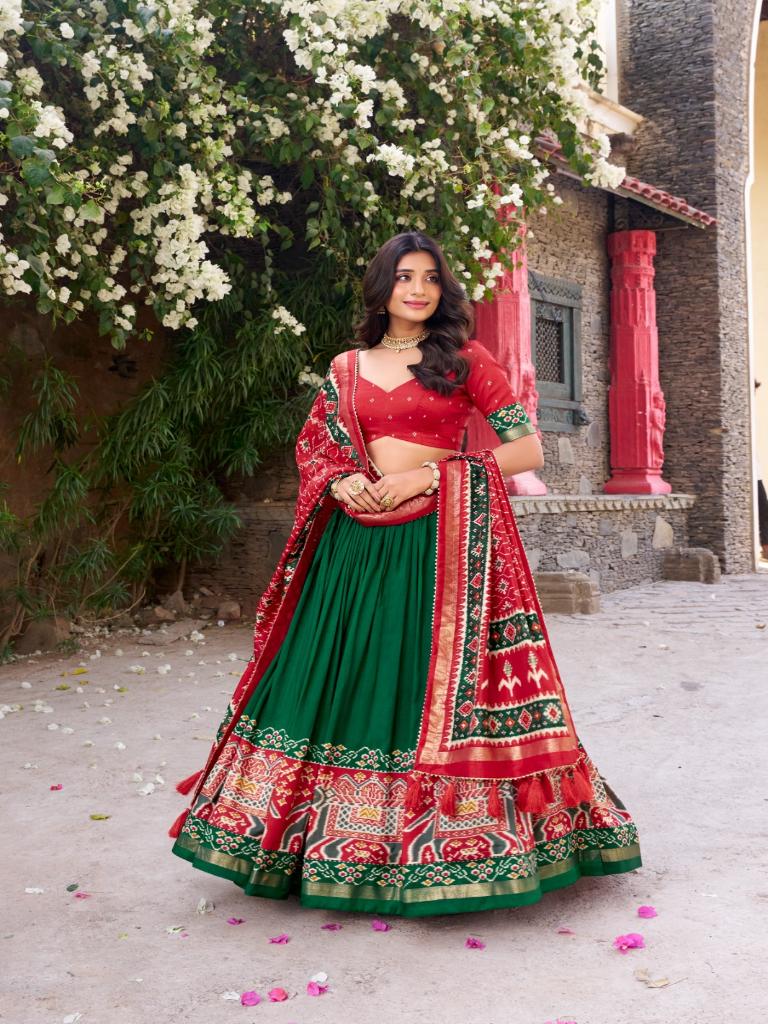 Women’s Green Lehenga Choli Set with Red Printed Dupatta