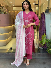 Women’s Pink Printed Kurta Set with Dupatta & Pants
