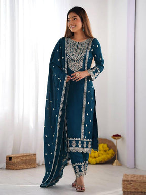 Women Teal Embroidered Kurta Pant Set with Dupatta